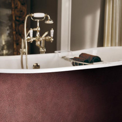 York Gentry Home ванна чугунная классика на лапах с внешней отделкой натуральной кожей 170х68