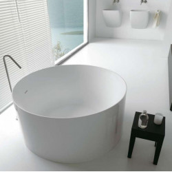 Atmosfere Tonda Colacril ванна из искусственного камня круглая напольная 120 или 140 см белая или черная